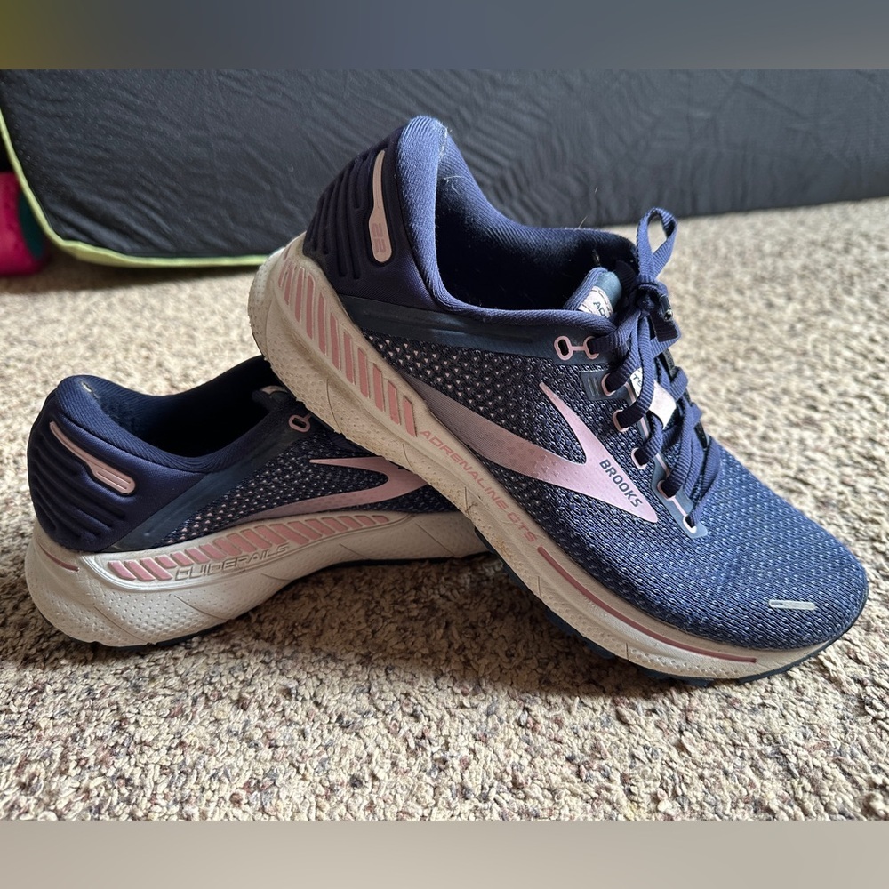 Brooks Adrenaline‎ GTS 22 Women Navy Pink Running Shoes Size 9.5 Medium B